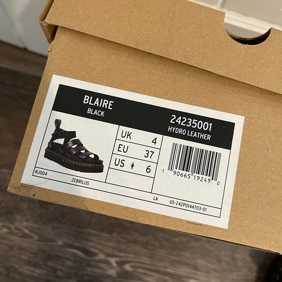 Dr Martens Blaire Hydro Leather Strap Sandals - Picture 6 of 6